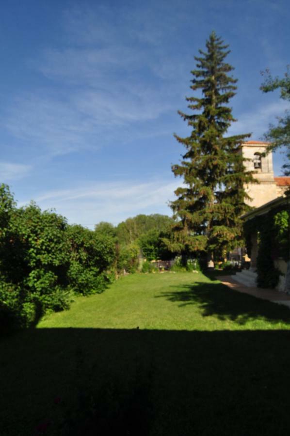 Вілла El Jardin De Manuela Santibanez del Val Екстер'єр фото